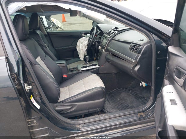 45048039 :رقم المزاد ، 4T1BF1FK9EU806145 vin ، 2014 Toyota Camry Se مزاد بيع