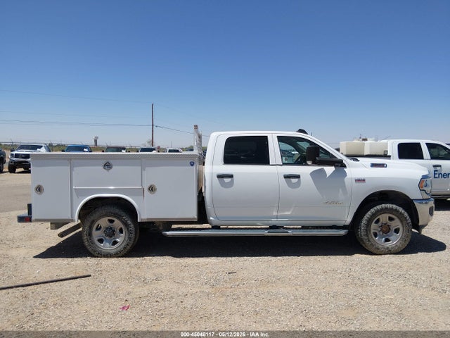 45048117 :رقم المزاد ، 3C6UR5HJ7LG101139 vin ، 2020 Ram 2500 Tradesman  4x4 8' Box مزاد بيع