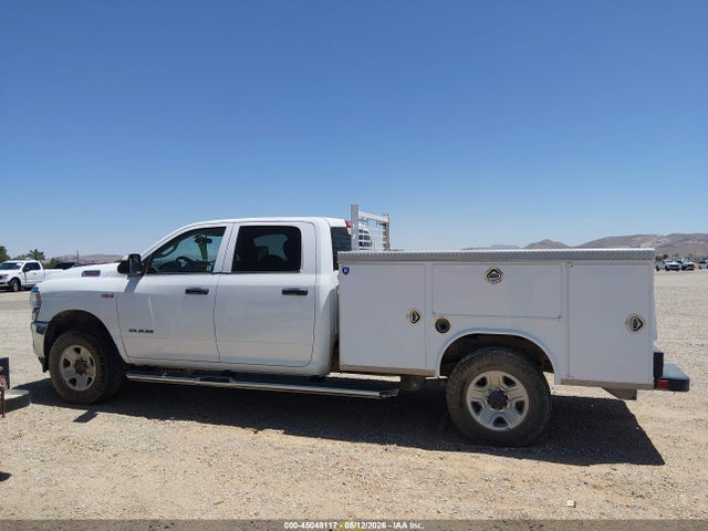 45048117 :رقم المزاد ، 3C6UR5HJ7LG101139 vin ، 2020 Ram 2500 Tradesman  4x4 8' Box مزاد بيع
