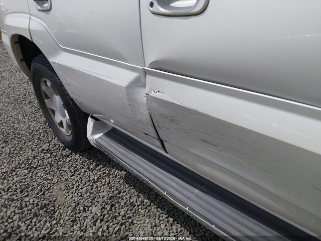 2003 Cadillac Escalade Standard მანქანა იყიდება აუქციონზე, vin: 1GYEK63N63R203091, აუქციონის ნომერი: 45048120