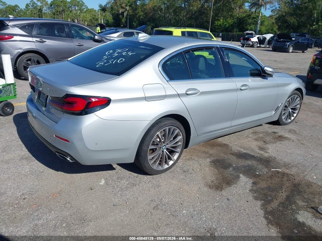 2021 Bmw 530i მანქანა იყიდება აუქციონზე, vin: WBA53BH06MCF58310, აუქციონის ნომერი: 45048129