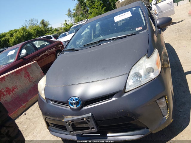 45048145 :رقم المزاد ، JTDKN3DU3F0423253 vin ، 2015 Toyota Prius Two مزاد بيع