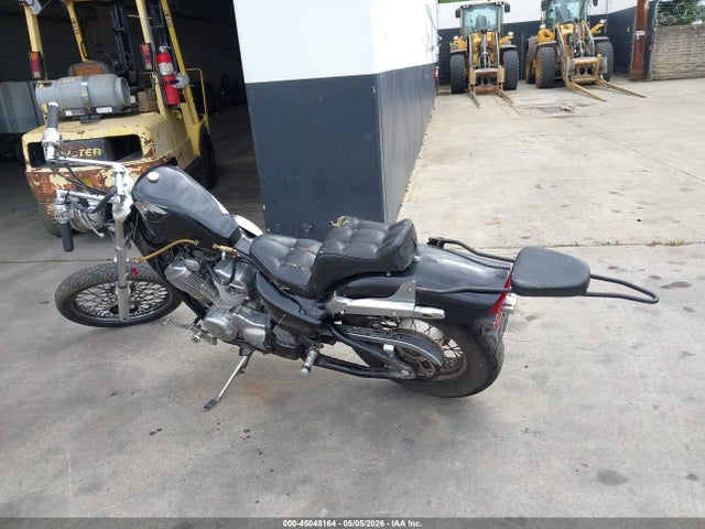 45048164 :رقم المزاد ، JH2PC21171M210007 vin ، 2001 Honda Vt600 C مزاد بيع