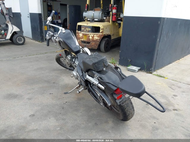 45048164 :رقم المزاد ، JH2PC21171M210007 vin ، 2001 Honda Vt600 C مزاد بيع