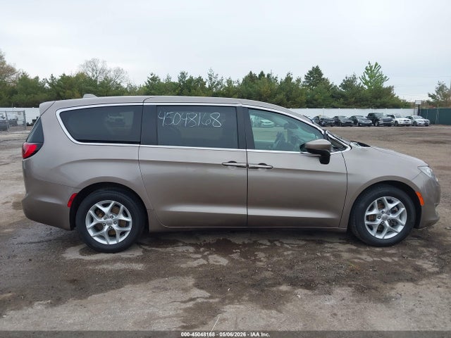 Продаж на аукціоні авто 2017 Chrysler Pacifica Touring Plus, vin: 2C4RC1BG9HR844540, номер лоту: 45048168