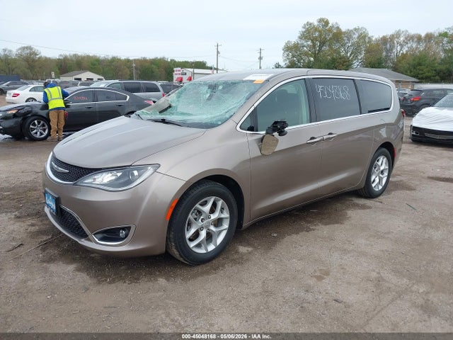 Продаж на аукціоні авто 2017 Chrysler Pacifica Touring Plus, vin: 2C4RC1BG9HR844540, номер лоту: 45048168
