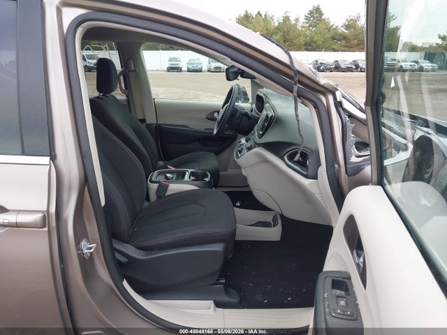Продаж на аукціоні авто 2017 Chrysler Pacifica Touring Plus, vin: 2C4RC1BG9HR844540, номер лоту: 45048168