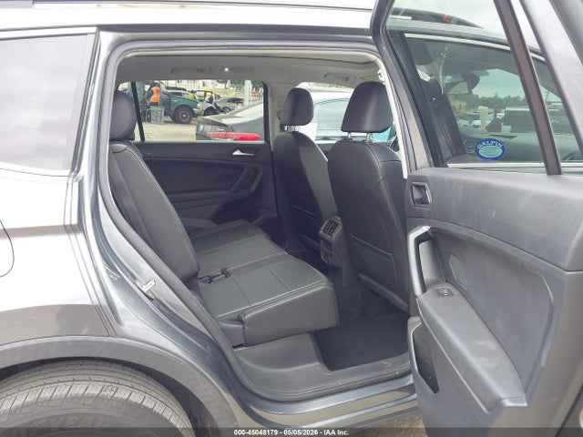 Продаж на аукціоні авто 2019 Volkswagen Tiguan 2.0t Se/2.0t Sel/2.0t Sel R-line/2.0t Sel R-line Black, vin: 3VV3B7AX2KM040576, номер лоту: 45048179