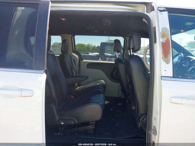 Auction sale of the 2017 Dodge Grand Caravan Sxt, vin: 2C4RDGCG2HR724285, lot number: 45048185