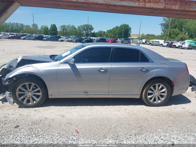 Продажа на аукционе авто 2018 Chrysler 300 Limited Awd, vin: 2C3CCAKG4JH267955, номер лота: 45048197