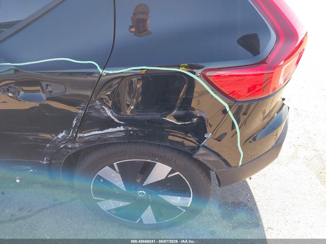 45048241 :رقم المزاد ، YV4ER3HJ0S2460872 vin ، 2025 Volvo Ex40 Core, Twin Motor, Fully Electric مزاد بيع