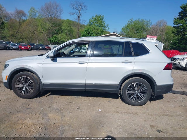 2018 Volkswagen Tiguan 2.0t Se/2.0t Sel მანქანა იყიდება აუქციონზე, vin: 3VV2B7AXXJM082066, აუქციონის ნომერი: 45048244