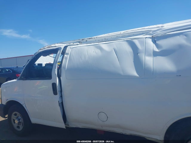 2004 Chevrolet Express მანქანა იყიდება აუქციონზე, vin: 1GCFG15T541182809, აუქციონის ნომერი: 45048266
