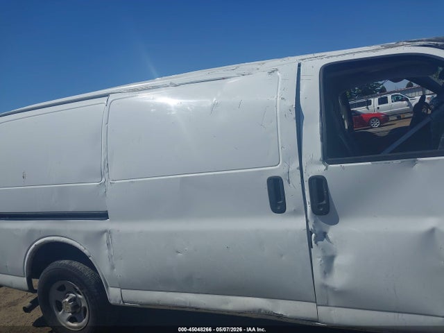 2004 Chevrolet Express მანქანა იყიდება აუქციონზე, vin: 1GCFG15T541182809, აუქციონის ნომერი: 45048266