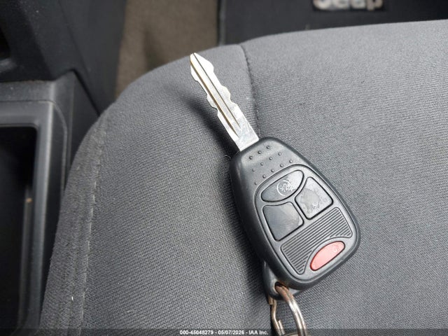 2015 Jeep Patriot Latitude მანქანა იყიდება აუქციონზე, vin: 1C4NJRFB1FD376370, აუქციონის ნომერი: 45048279