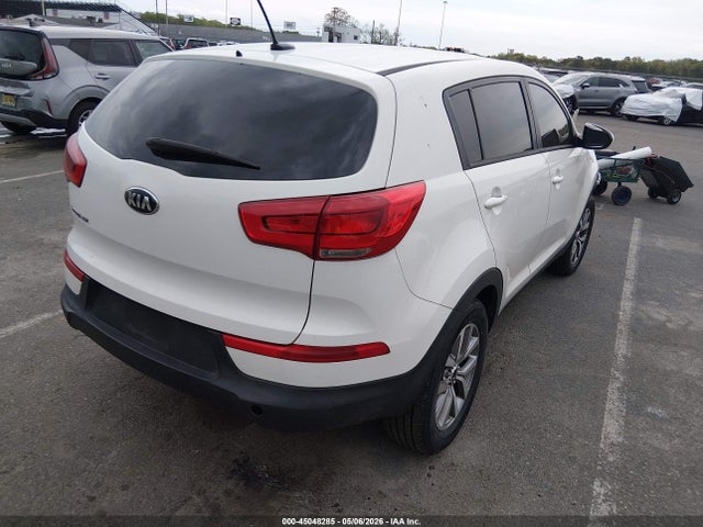 2016 Kia Sportage Lx მანქანა იყიდება აუქციონზე, vin: KNDPBCAC5G7827268, აუქციონის ნომერი: 45048285