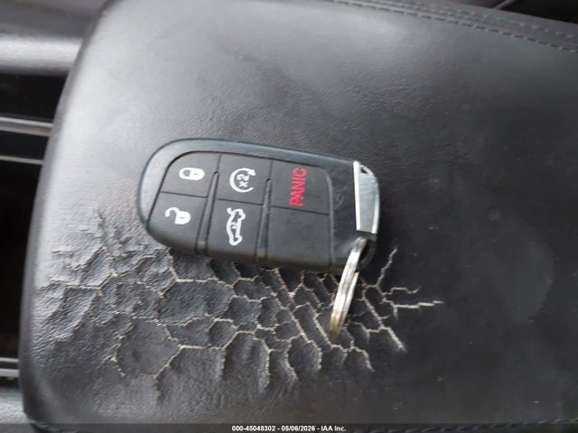 2015 Chrysler 200 Limited მანქანა იყიდება აუქციონზე, vin: 1C3CCCAB1FN661039, აუქციონის ნომერი: 45048302