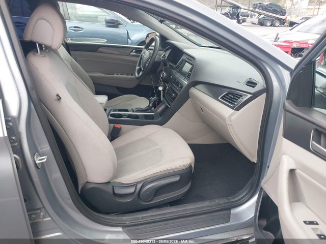 2017 Hyundai Sonata Sport მანქანა იყიდება აუქციონზე, vin: 5NPE34AFXHH481476, აუქციონის ნომერი: 45048313