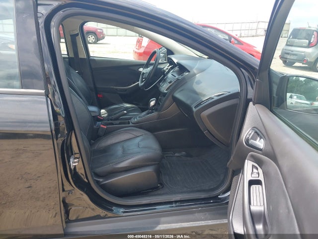 2015 Ford Focus Se მანქანა იყიდება აუქციონზე, vin: 1FADP3F23FL280582, აუქციონის ნომერი: 45048316