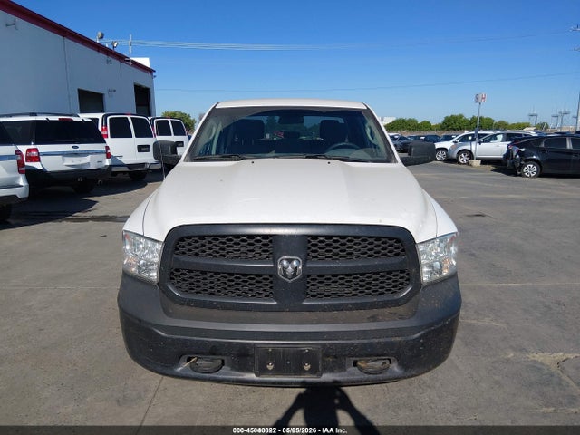 1C6RR7KG2KS658627 RAM 1500 Classic Tradesman 4x4 5&#039;7 Box