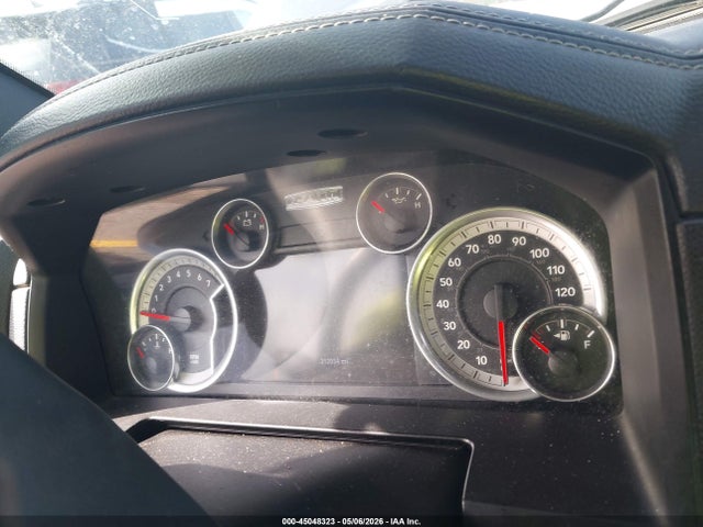 45048323 :رقم المزاد ، 1C6RR7NT8FS500100 vin ، 2015 Ram 1500 Laramie مزاد بيع