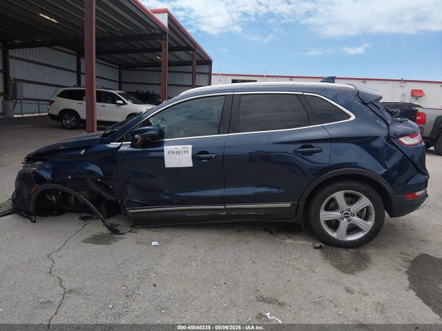 2017 Lincoln Mkc Premiere მანქანა იყიდება აუქციონზე, vin: 5LMCJ1C98HUL56915, აუქციონის ნომერი: 45048339