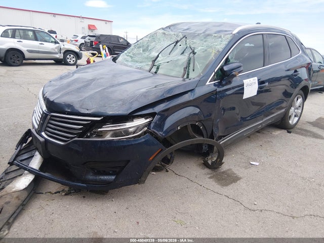 2017 Lincoln Mkc Premiere მანქანა იყიდება აუქციონზე, vin: 5LMCJ1C98HUL56915, აუქციონის ნომერი: 45048339