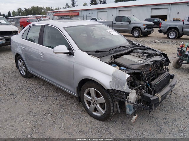 2008 Volkswagen Jetta Se/sel მანქანა იყიდება აუქციონზე, vin: 3VWRM71K08M070124, აუქციონის ნომერი: 45048376