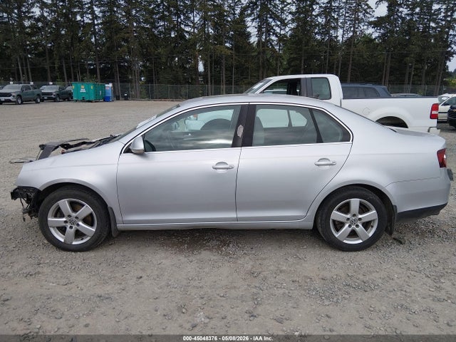 2008 Volkswagen Jetta Se/sel მანქანა იყიდება აუქციონზე, vin: 3VWRM71K08M070124, აუქციონის ნომერი: 45048376