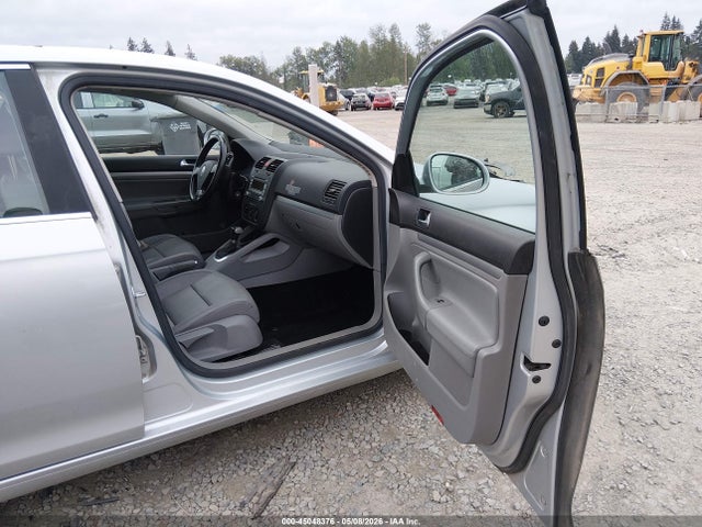 2008 Volkswagen Jetta Se/sel მანქანა იყიდება აუქციონზე, vin: 3VWRM71K08M070124, აუქციონის ნომერი: 45048376