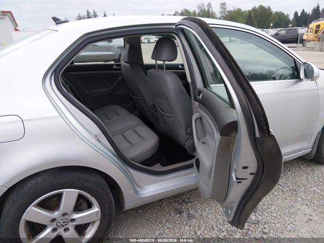 2008 Volkswagen Jetta Se/sel მანქანა იყიდება აუქციონზე, vin: 3VWRM71K08M070124, აუქციონის ნომერი: 45048376