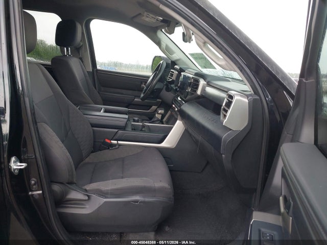 Продажа на аукционе авто 2022 Toyota Tundra Sr5, vin: 5TFLA5DB9NX019261, номер лота: 45048388