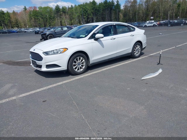 Продажа на аукционе авто 2015 Ford Fusion S, vin: 3FA6P0G77FR300044, номер лота: 45048399