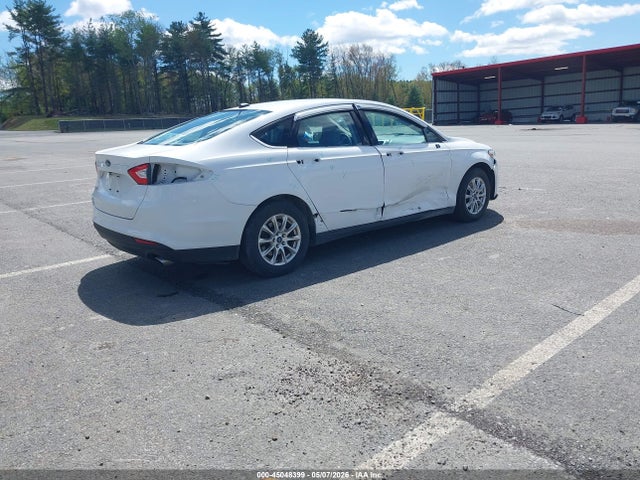 Продажа на аукционе авто 2015 Ford Fusion S, vin: 3FA6P0G77FR300044, номер лота: 45048399