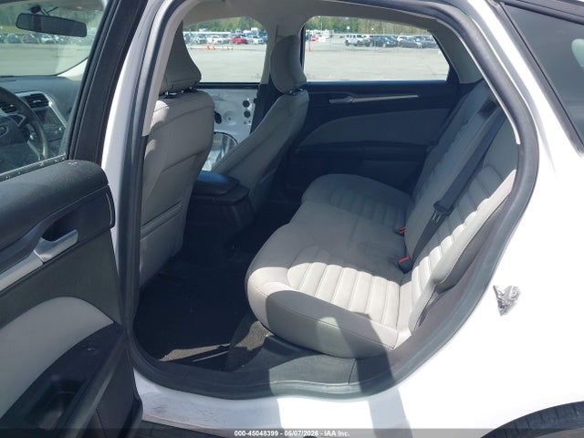 Продажа на аукционе авто 2015 Ford Fusion S, vin: 3FA6P0G77FR300044, номер лота: 45048399