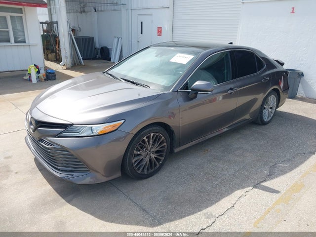 2020 Toyota Camry Xle მანქანა იყიდება აუქციონზე, vin: 4T1F11AK3LU386564, აუქციონის ნომერი: 45048413