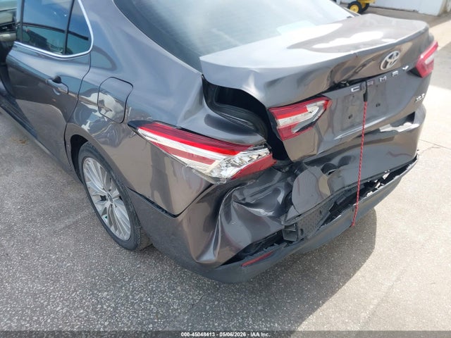 2020 Toyota Camry Xle მანქანა იყიდება აუქციონზე, vin: 4T1F11AK3LU386564, აუქციონის ნომერი: 45048413