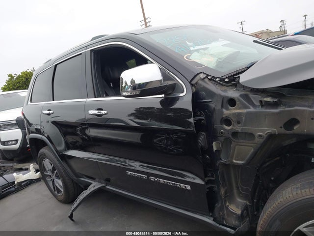 1C4RJEBG0JC430512 Jeep Grand Cherokee Limited 4x2