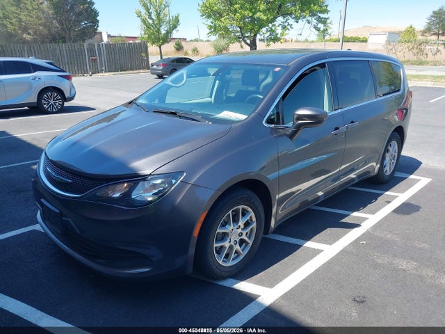 45048415 :رقم المزاد ، 2C4RC1CG1LR216172 vin ، 2020 Chrysler Voyager Lx مزاد بيع