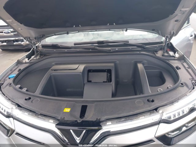 Vinfast Vf 8 Eco 2024 RLLV1AEB3RH008861 Image 10