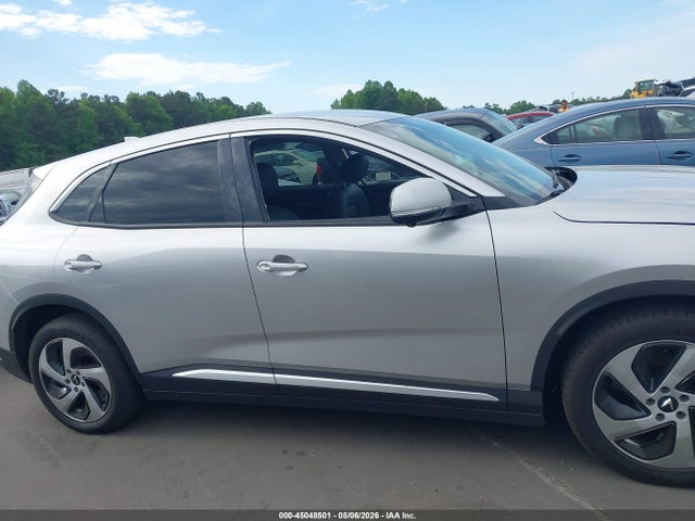 Vinfast Vf 8 Eco 2024 RLLV1AEB3RH008861 Image 13