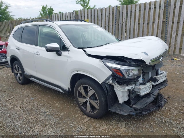 Продажа на аукционе авто 2019 Subaru Forester Touring, vin: JF2SKAWC1KH576941, номер лота: 45048559