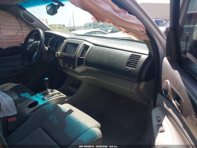 2011 Toyota Tacoma Prerunner V6 მანქანა იყიდება აუქციონზე, vin: 3TMKU4HN9BM027251, აუქციონის ნომერი: 45048619