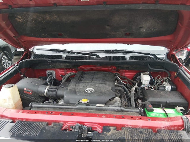 5TFBW5F1XEX363943 Toyota Tundra Limited 5.7l V8