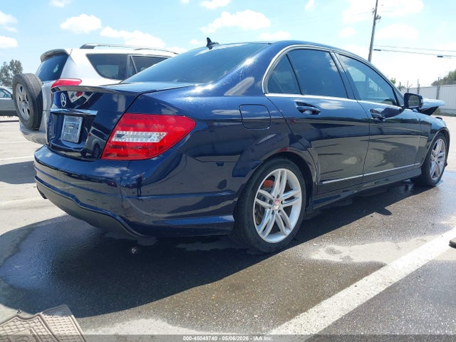 Aukcja sprzedaży 2013 Mercedes-benz C 250 Luxury/sport, vin: WDDGF4HB3DR259955, numer aukcji: 45048740