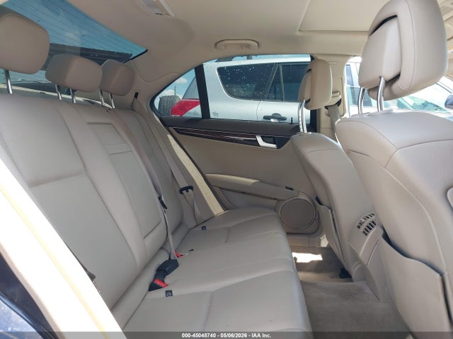 Aukcja sprzedaży 2013 Mercedes-benz C 250 Luxury/sport, vin: WDDGF4HB3DR259955, numer aukcji: 45048740