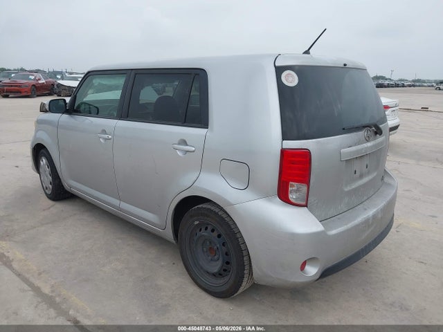 Scion XB 2014 JTLZE4FE0EJ066217 Image 3