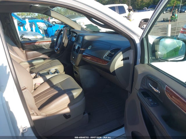 2014 Chrysler Town & Country Touring-l მანქანა იყიდება აუქციონზე, vin: 2C4RC1CG4ER113069, აუქციონის ნომერი: 45048753