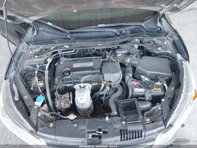45048758 :رقم المزاد ، 1HGCR2F80FA146625 vin ، 2015 Honda Accord Ex-l مزاد بيع