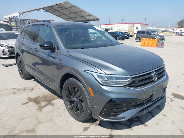 Volkswagen Tiguan 2.0t Se R-line Black 2023 3VVCB7AX9PM066504 главное изображение